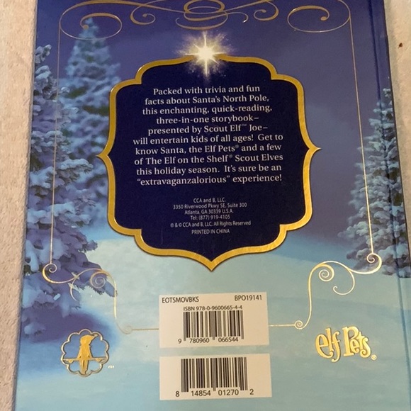 Elf on the shelf book lot with pancake mold - Picture 12 of 14